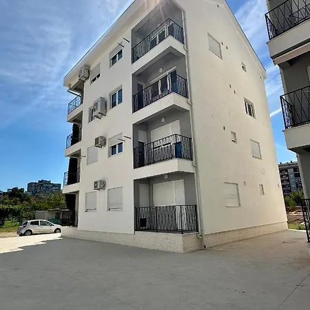 Stex Urban 2 * Podgoriçe